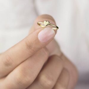 Heart shaped 18k gold ring